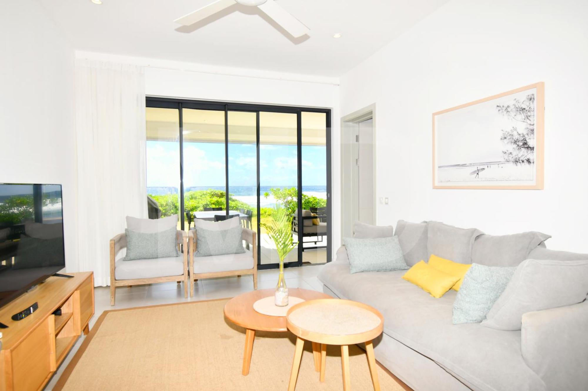 White&Blue Beachfront Luxury Poste Lafayette Exterior foto