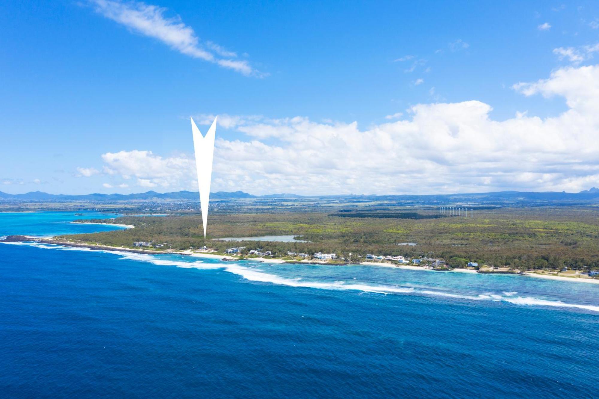 White&Blue Beachfront Luxury Poste Lafayette Exterior foto