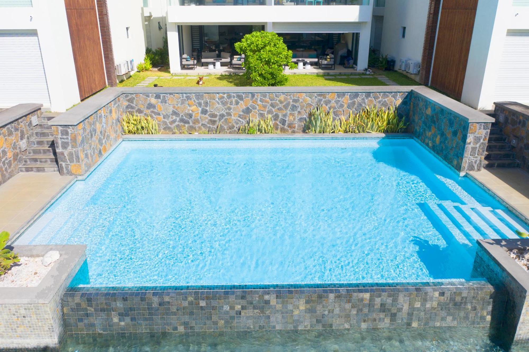 White&Blue Beachfront Luxury Poste Lafayette Exterior foto